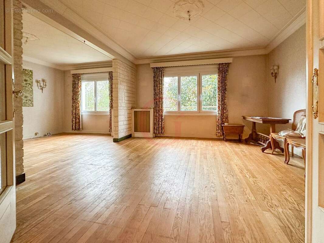 Maison à BOURG-LA-REINE