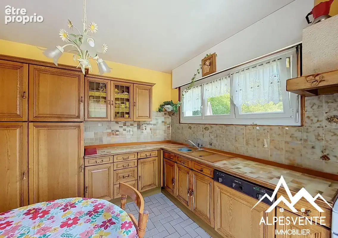 avendre_maison_3chambres_garage_jardin_lebiot_alpesvente