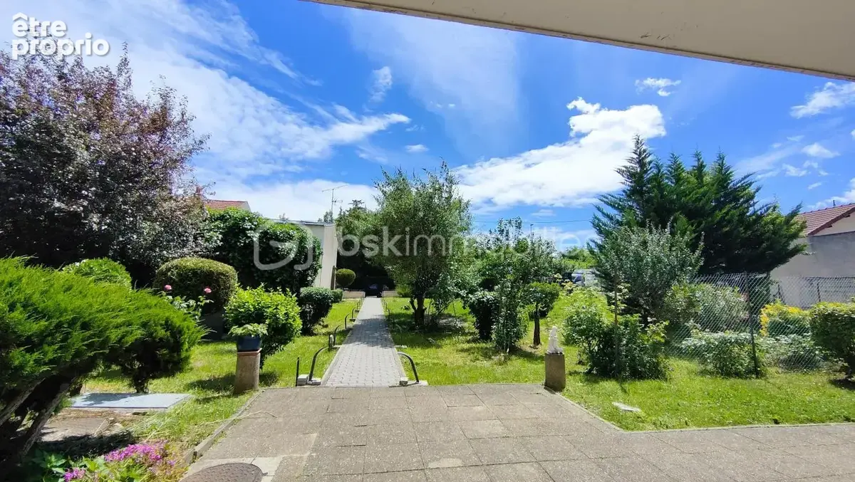 Appartement à NOISY-LE-SEC