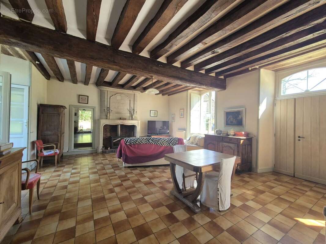 Maison à LOIGNE-SUR-MAYENNE