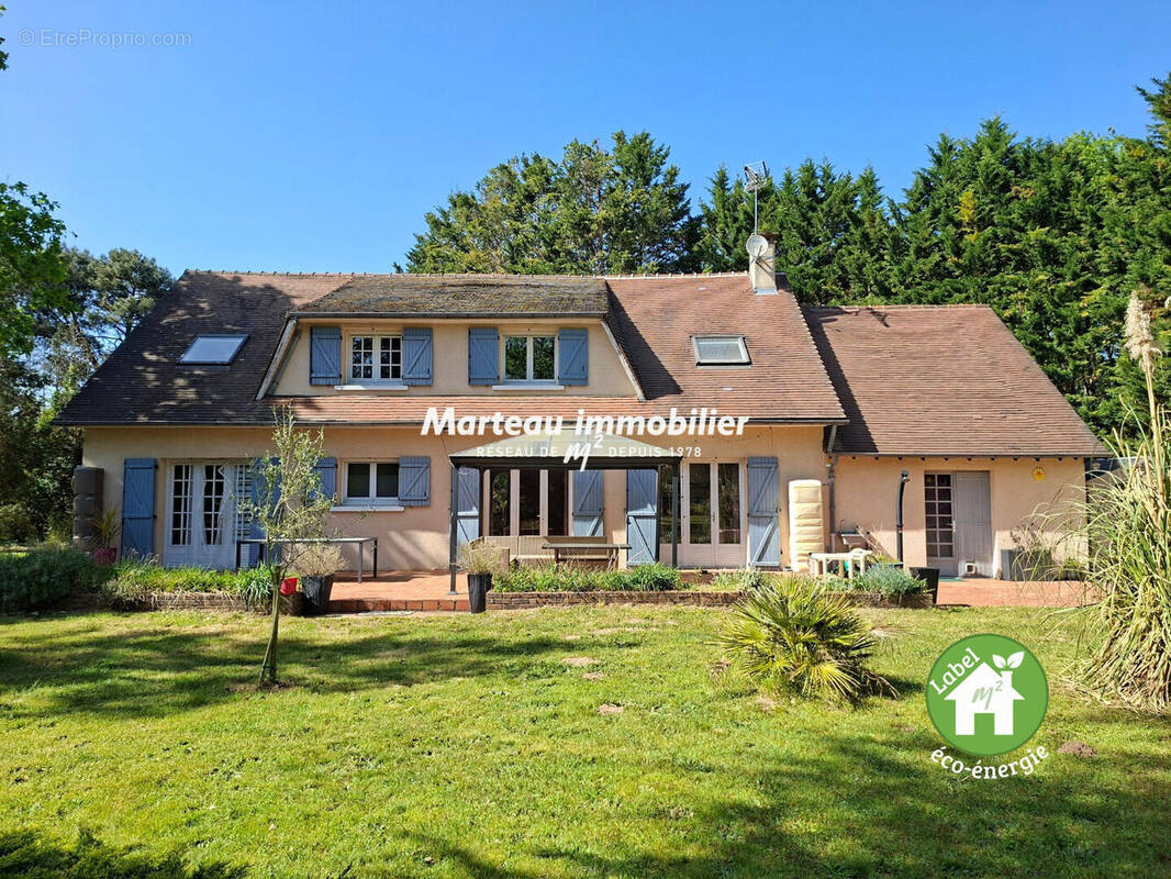 Maison à CHAMPAGNE