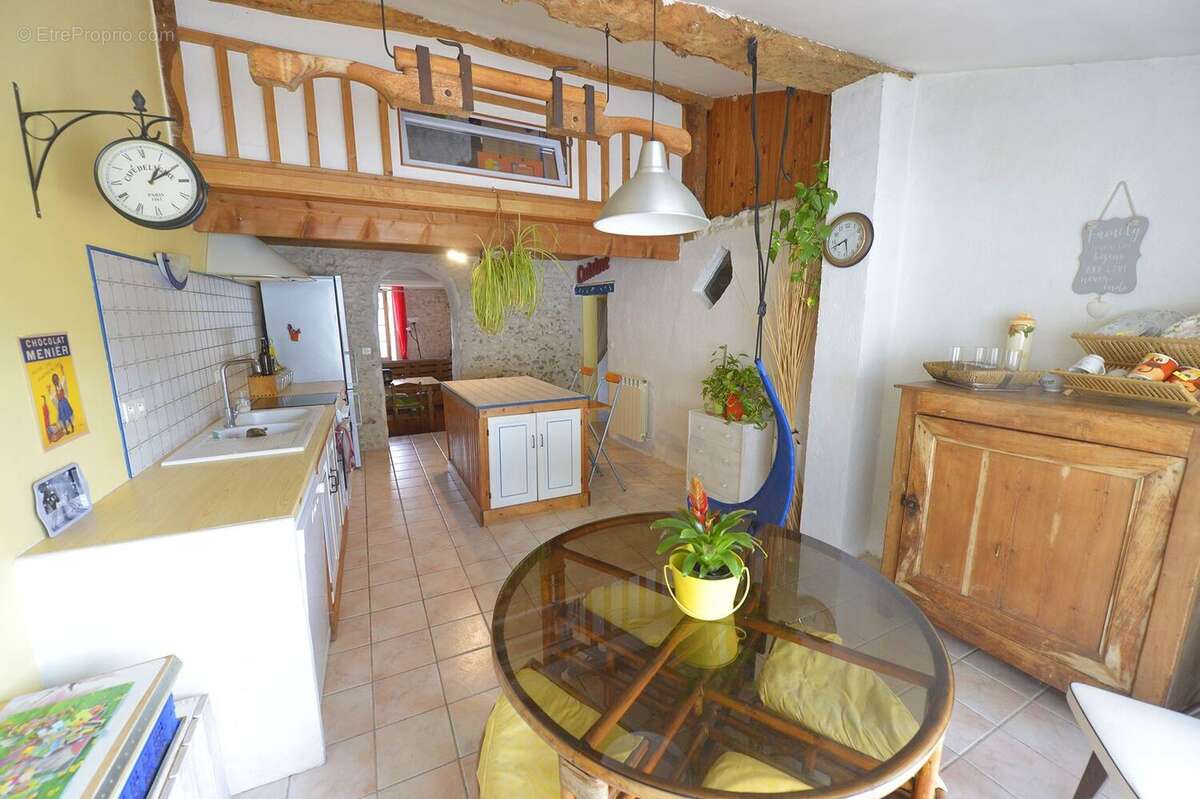 Maison à SEMUSSAC