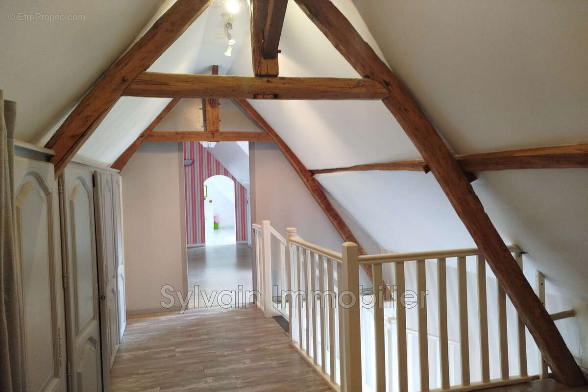 Maison 129 m² à Romescamps  - photo 8