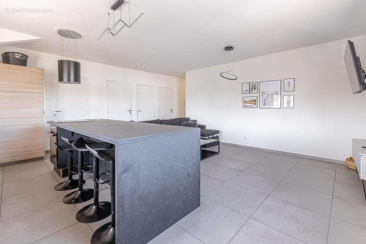 Appartement à LAVERUNE