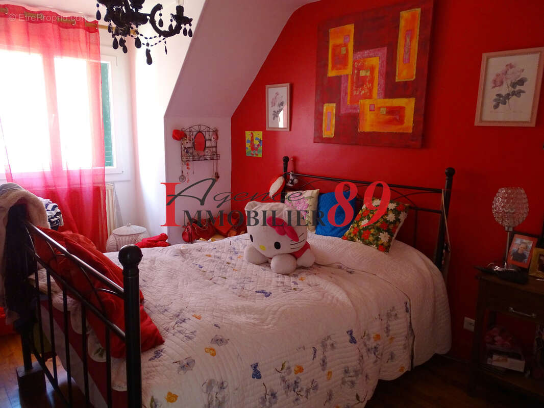 Au coeur de la ville, agréable maison avec double garage, VENDUE LOUÉE - photo 9