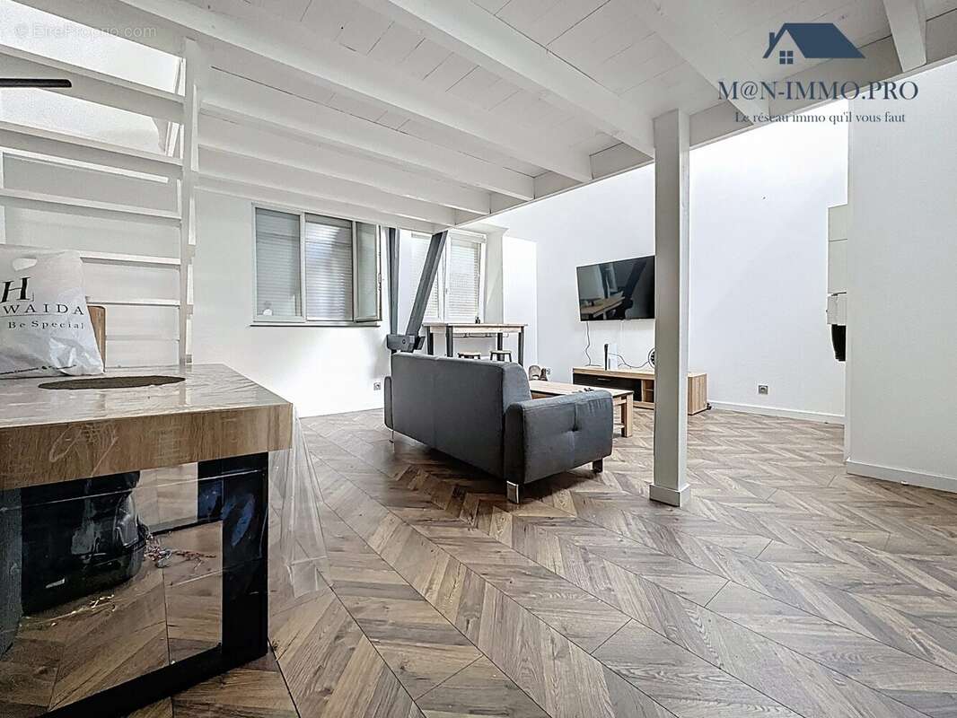 Appartement 162 m² à Armentieres  - photo 3