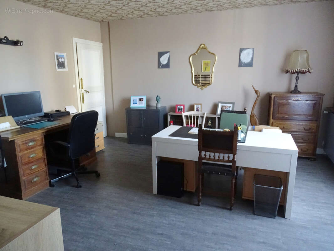 Maison à MONTIGNY-SUR-AUBE