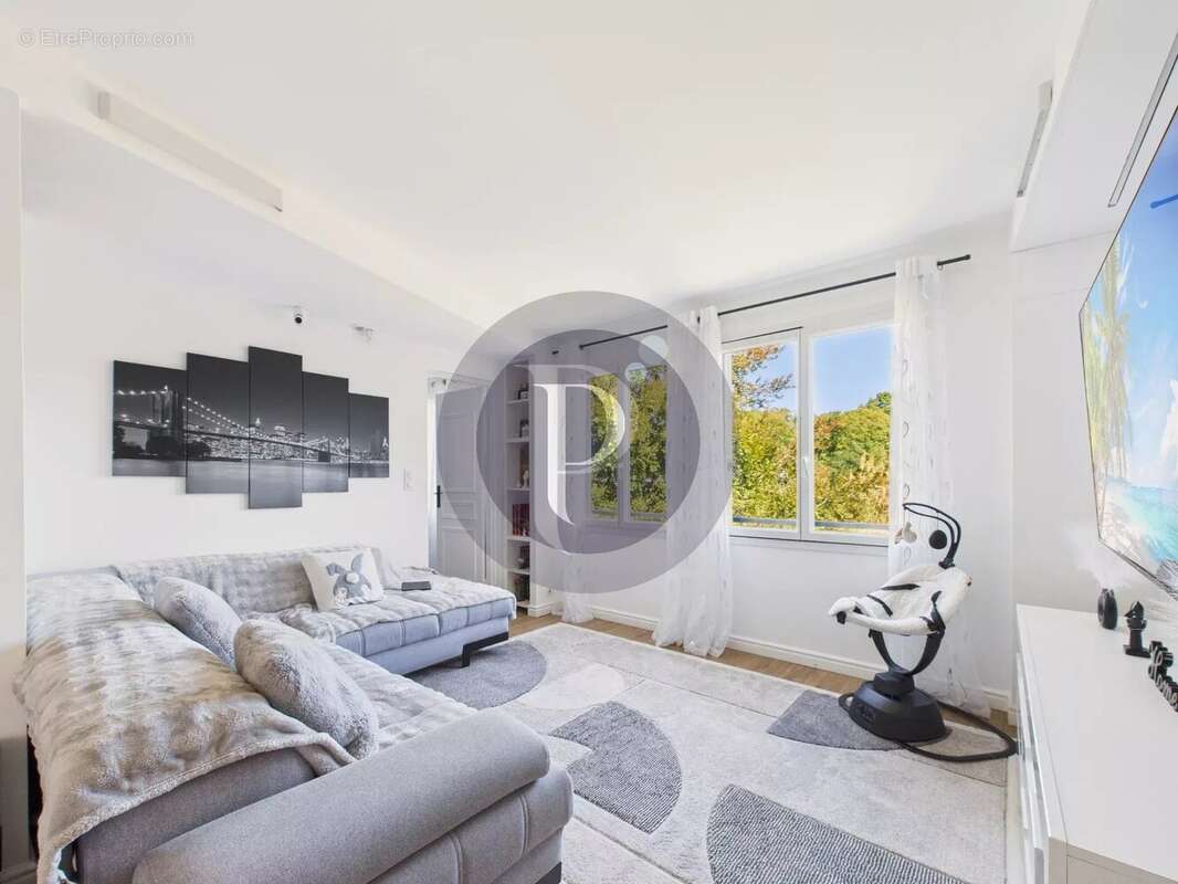 Appartement à BIEVRES