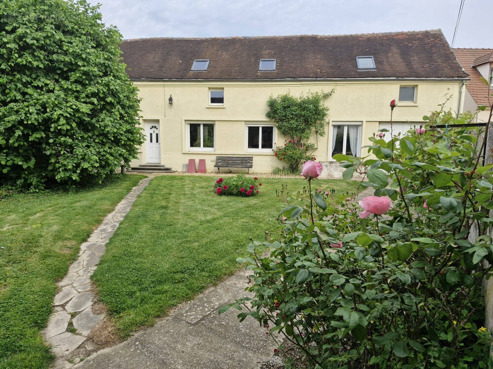 Maison à SAINT-MARTIN-LE-NOEUD