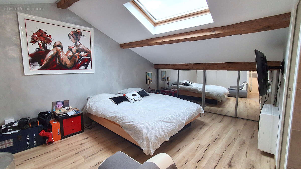 Appartement à ROQUEVAIRE