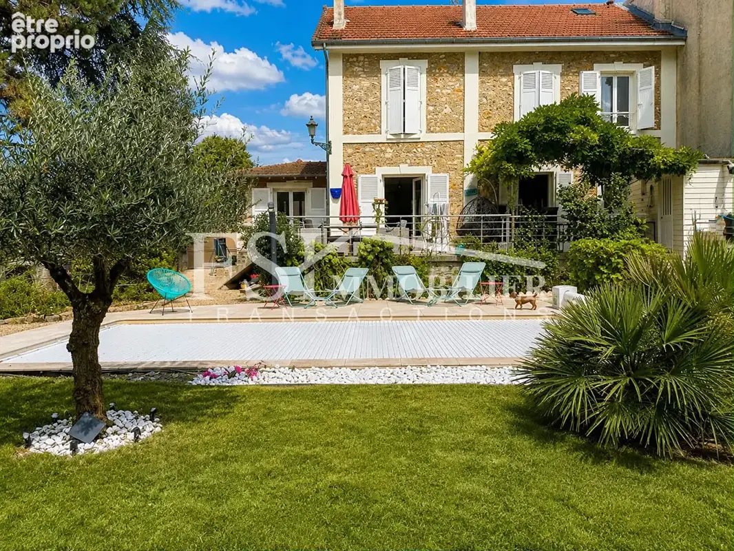 Maison à BEAUCHAMP