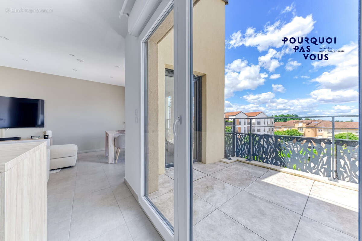 Appartement à SAINT-LAURENT-DE-MURE