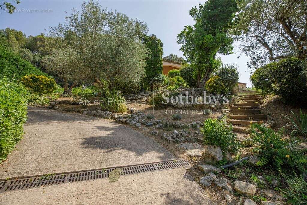 Maison à AIX-EN-PROVENCE