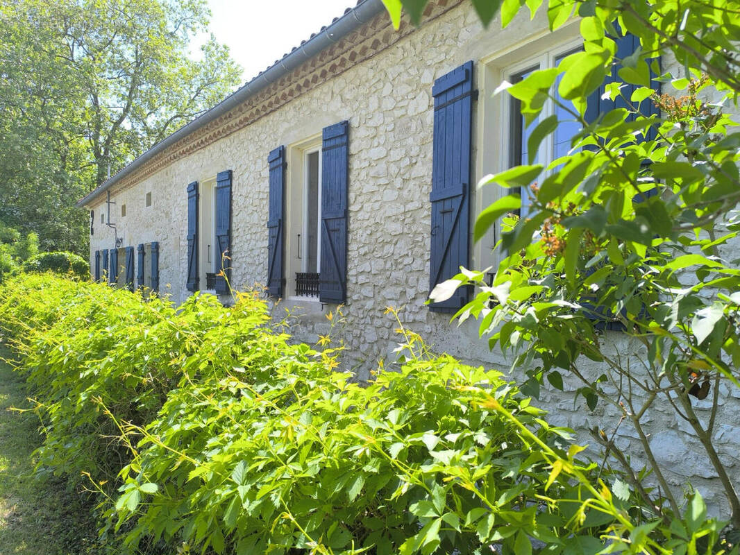 à vendre longère en pierre côté Condom - Maison à CONDOM