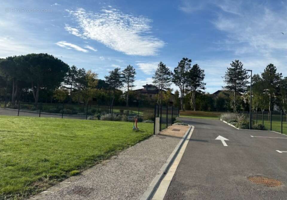 Terrain à SAINT-GENIES-BELLEVUE