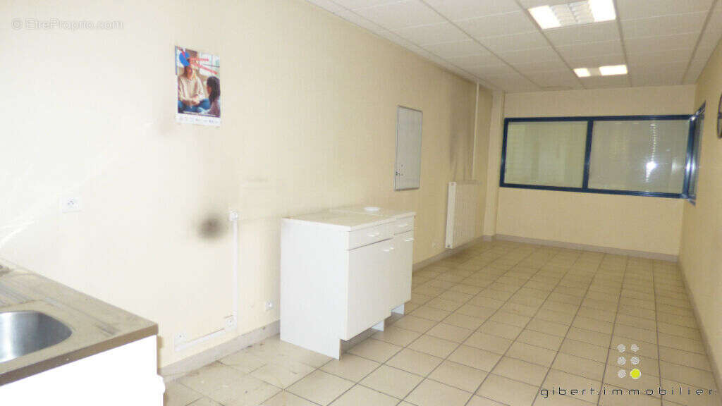 Commerce à LE PUY-EN-VELAY