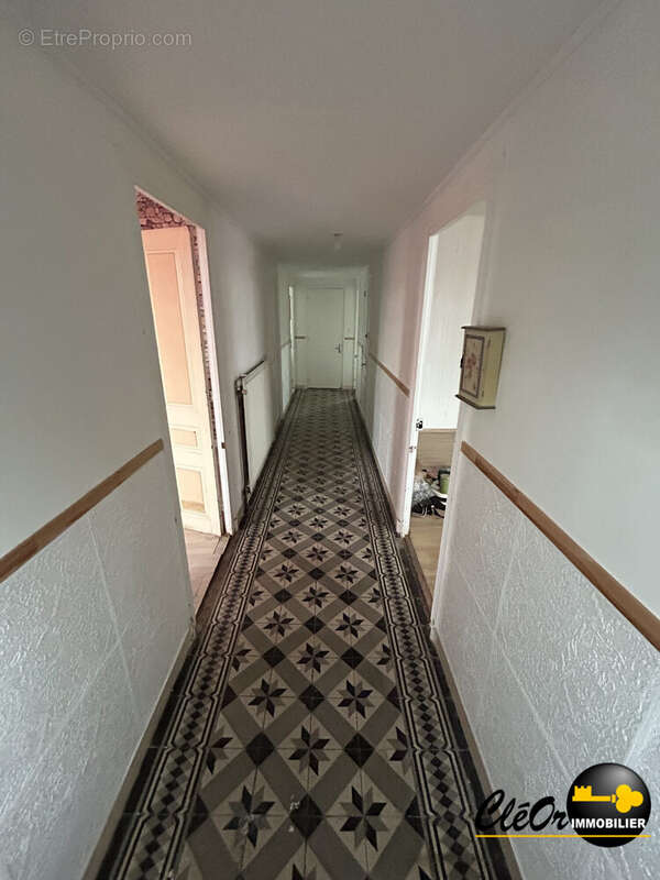 Maison à SAINT-AMBREUIL