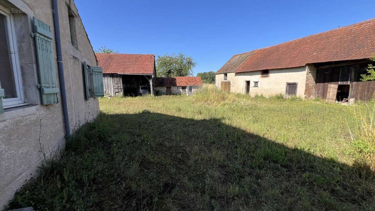 Maison à SAINT-GERVAIS-EN-VALLIERE