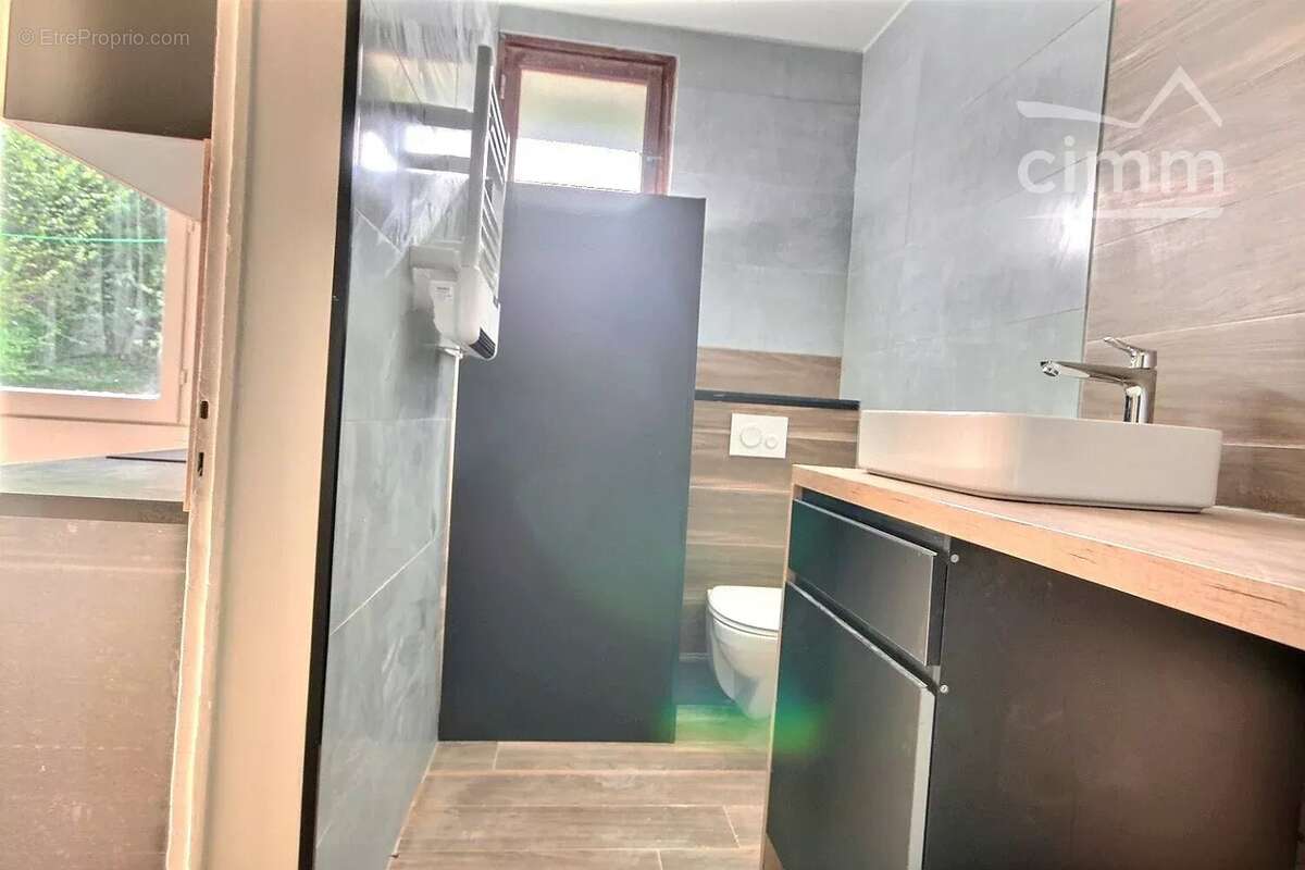 Appartement à FROGES