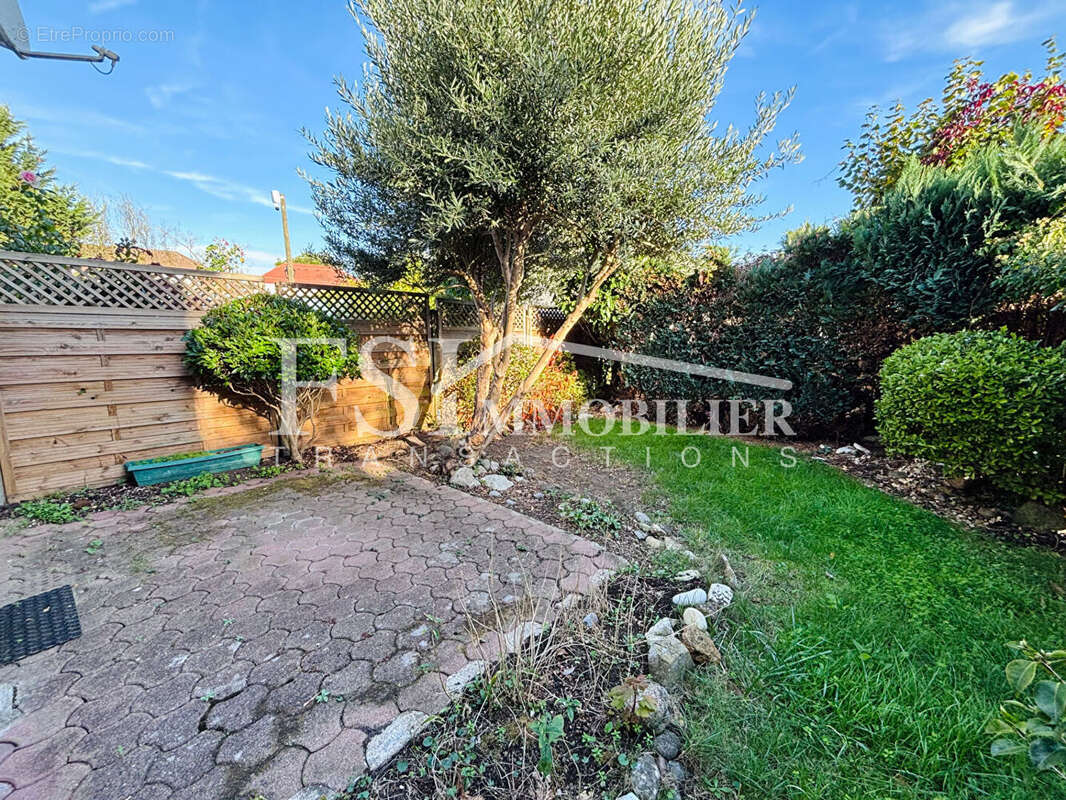 Maison à SAINT-LEU-LA-FORET