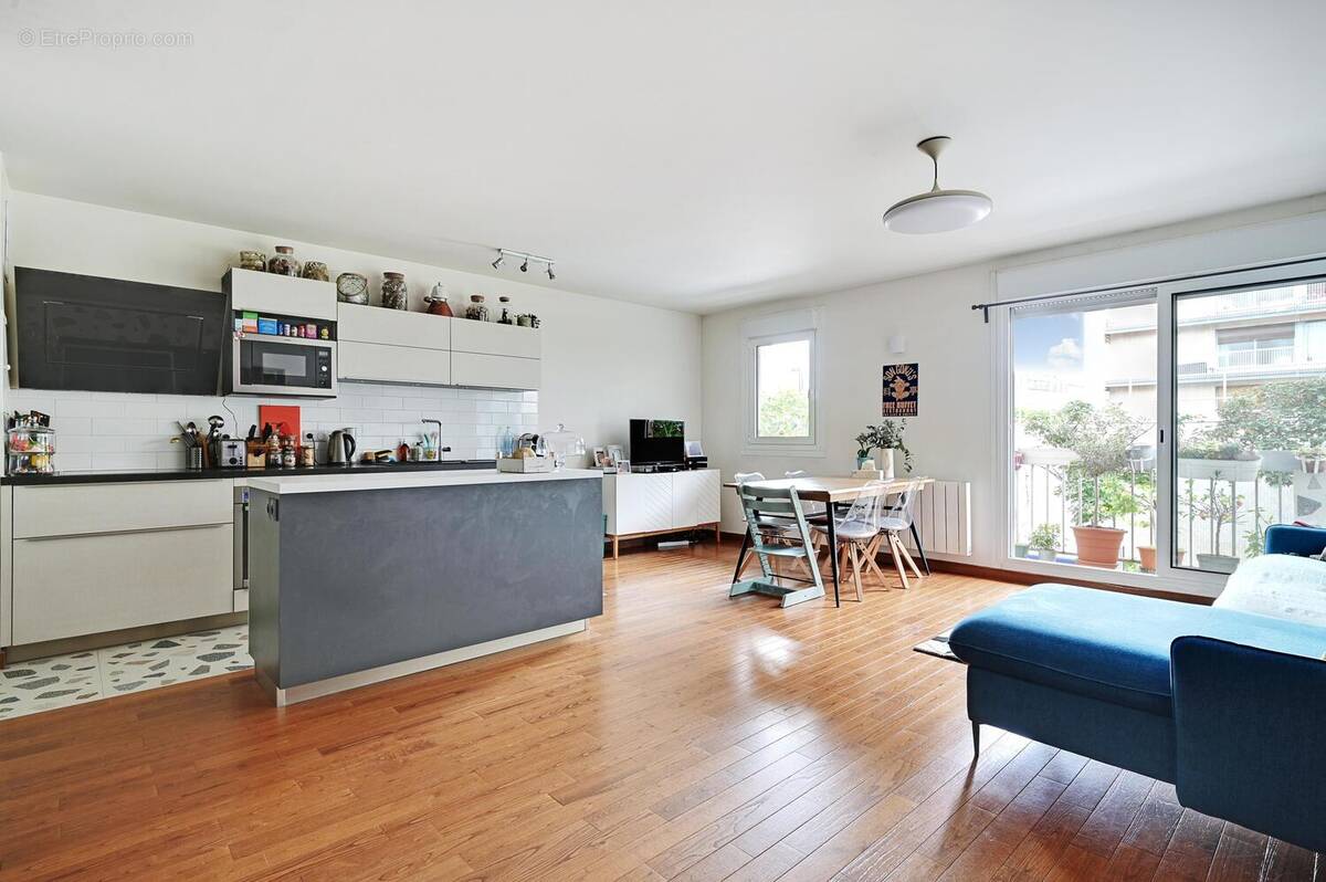 Photo 1 - Appartement à PARIS-11E