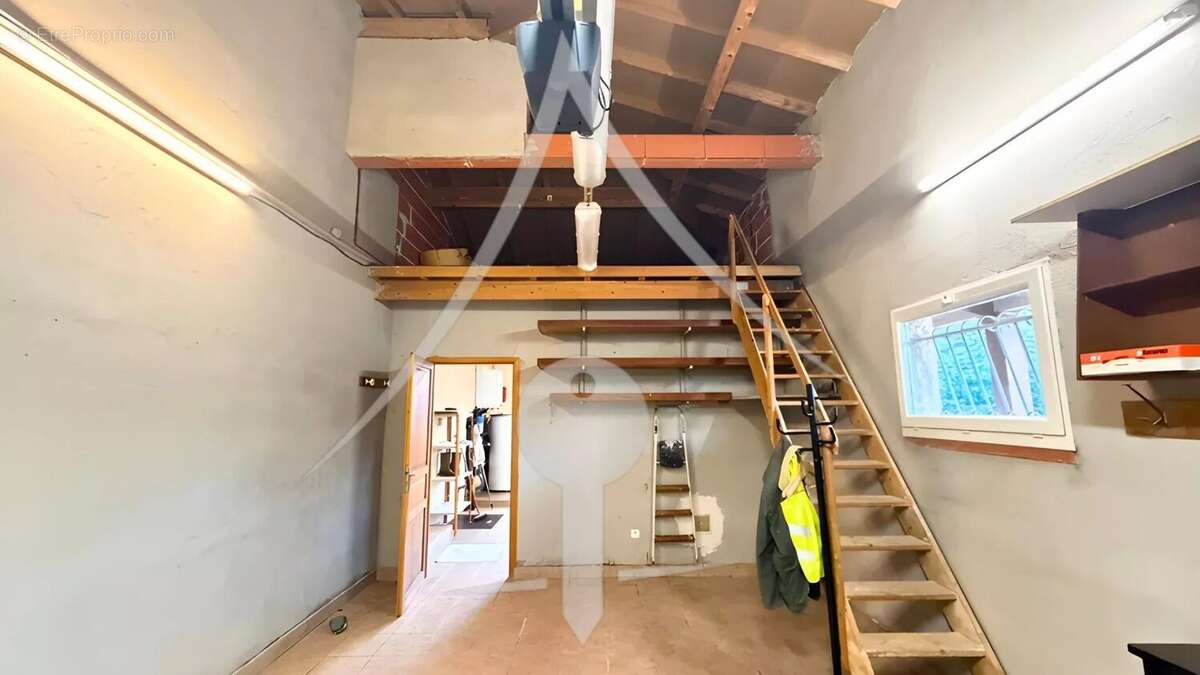 Maison à LAVERNOSE-LACASSE