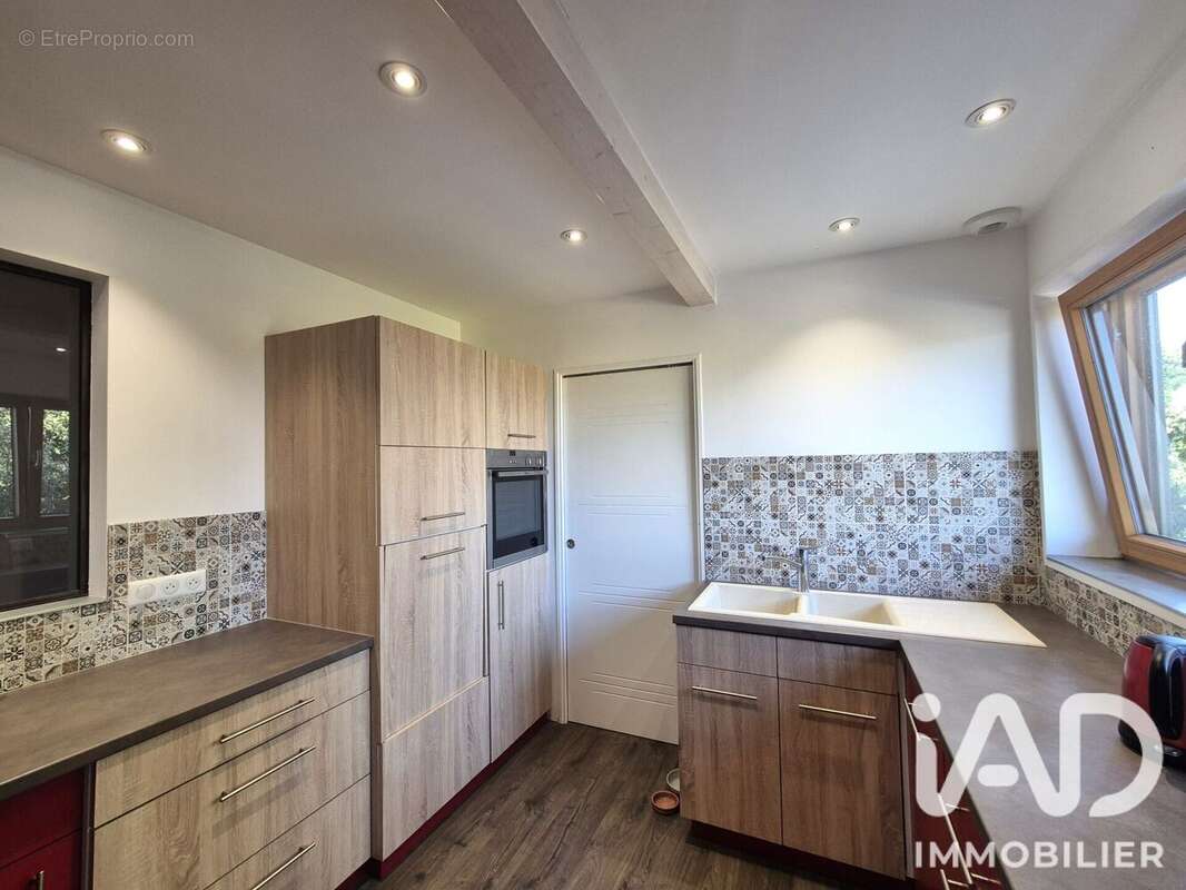 Maison 170 m² à Talmont-Saint-Hilaire  - photo 8
