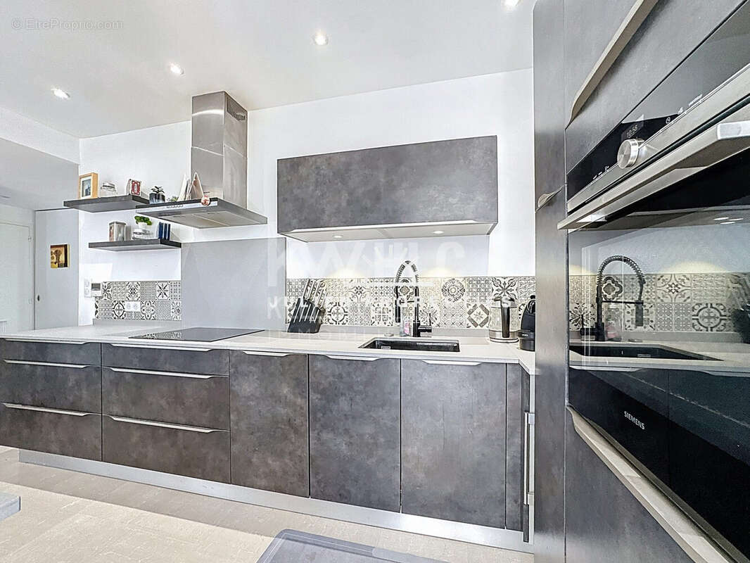 Appartement 60 m² à Villeneuve-Loubet  - photo 4