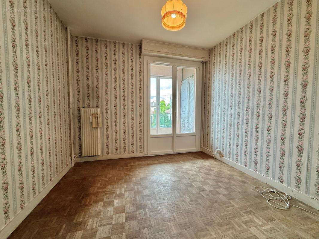 Appartement à CHENOVE