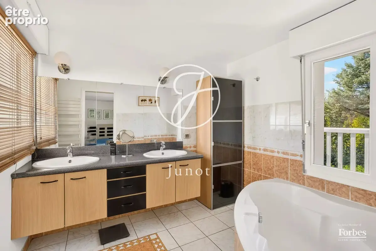 Le Vésinet - IBIS - Maison - 4 chambres - 212m² - Terrain de 777m². - photo 16