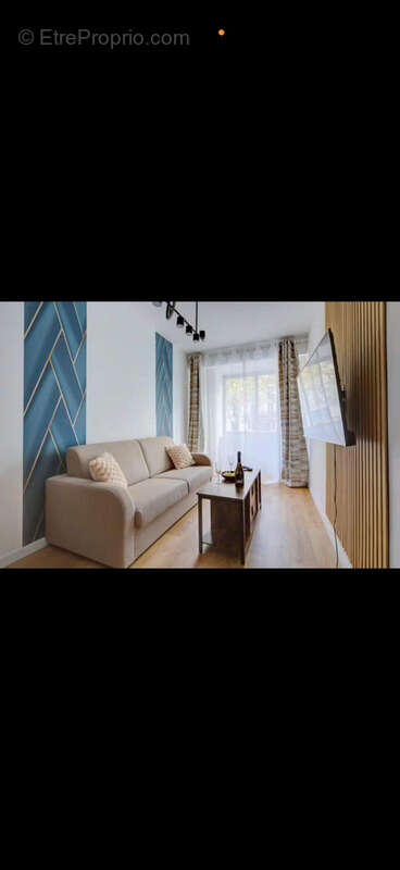 Appartement à PARIS-1E