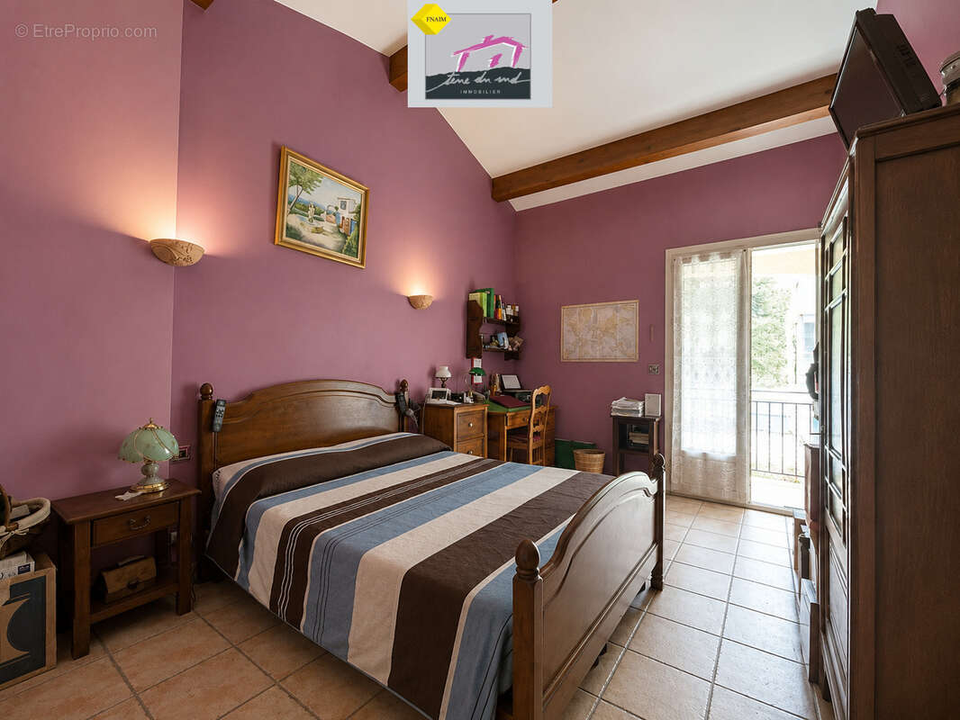Maison de plain-pied avec Garage, jardin et piscine - photo 9