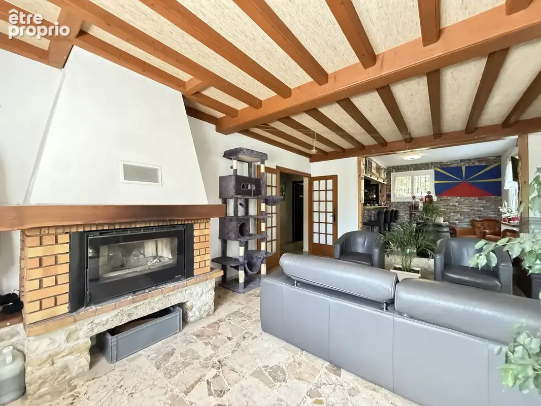 Maison familiale 7 chambres avec terrain   Neuville-sur-Ain - photo 9