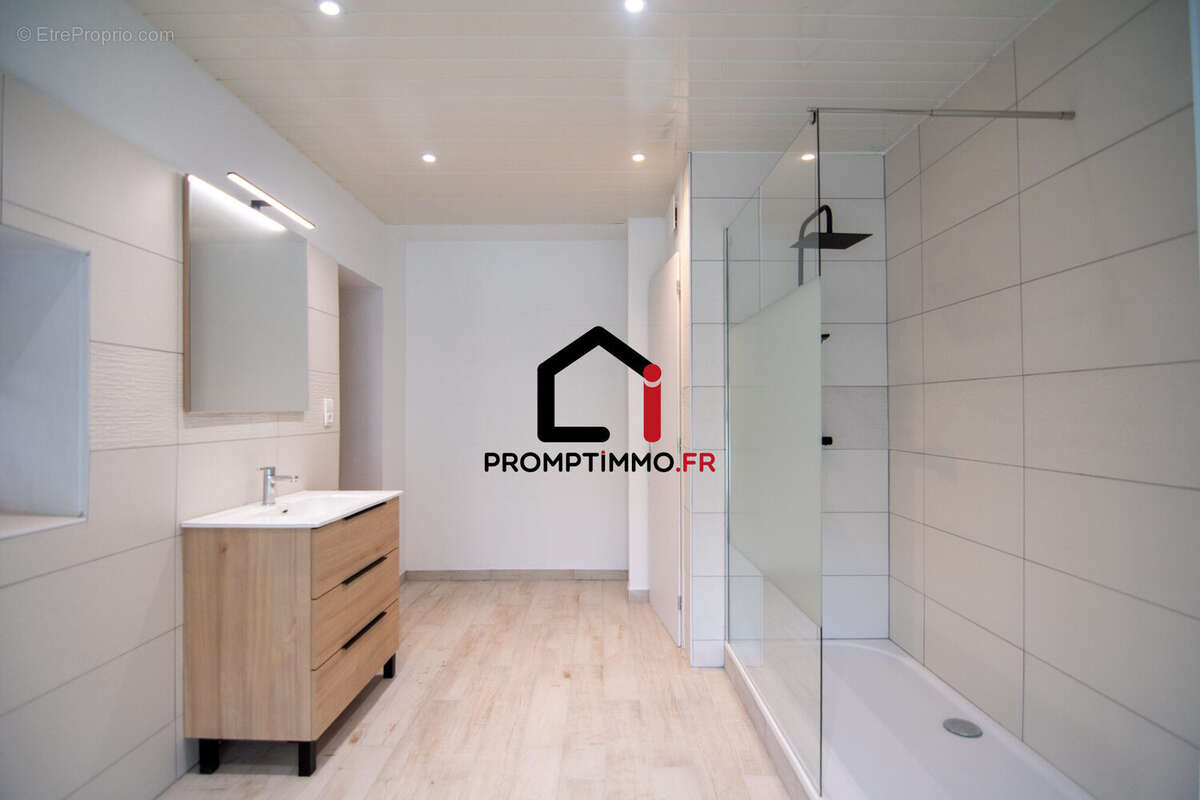 Appartement à LA PRETIERE