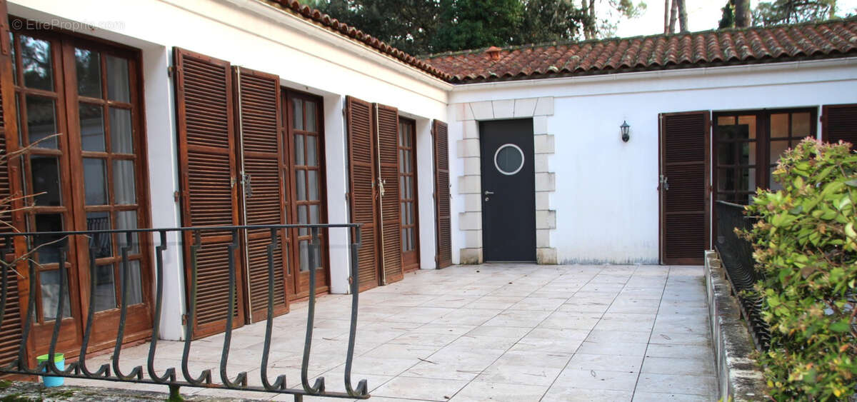 Maison à SAINT-GEORGES-DE-DIDONNE