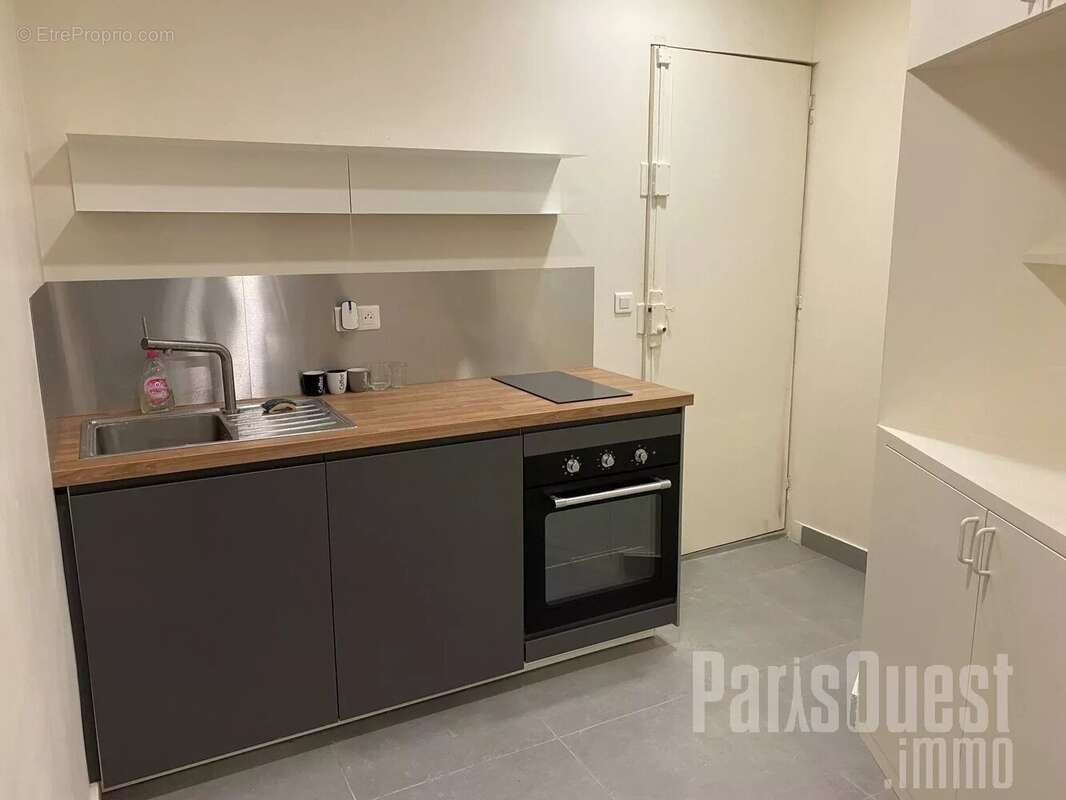 Commerce à VILLE-D&#039;AVRAY