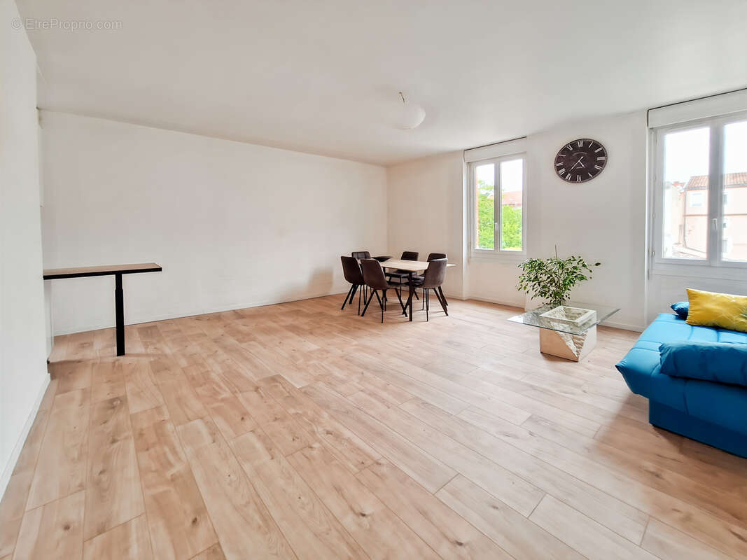 Appartement à CARMAUX