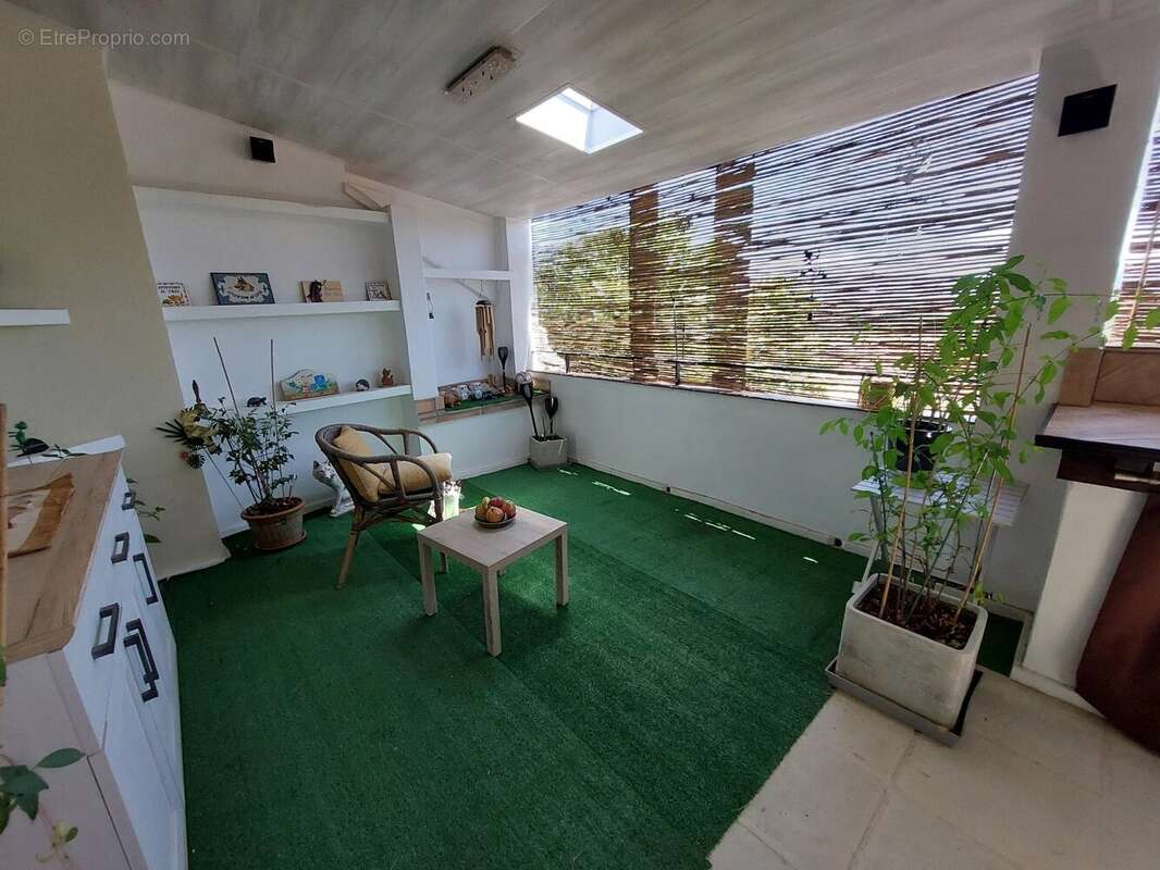 Rare à la vente – Ancien presbytère entièrement rénové au cœur de Carnoules - photo 8
