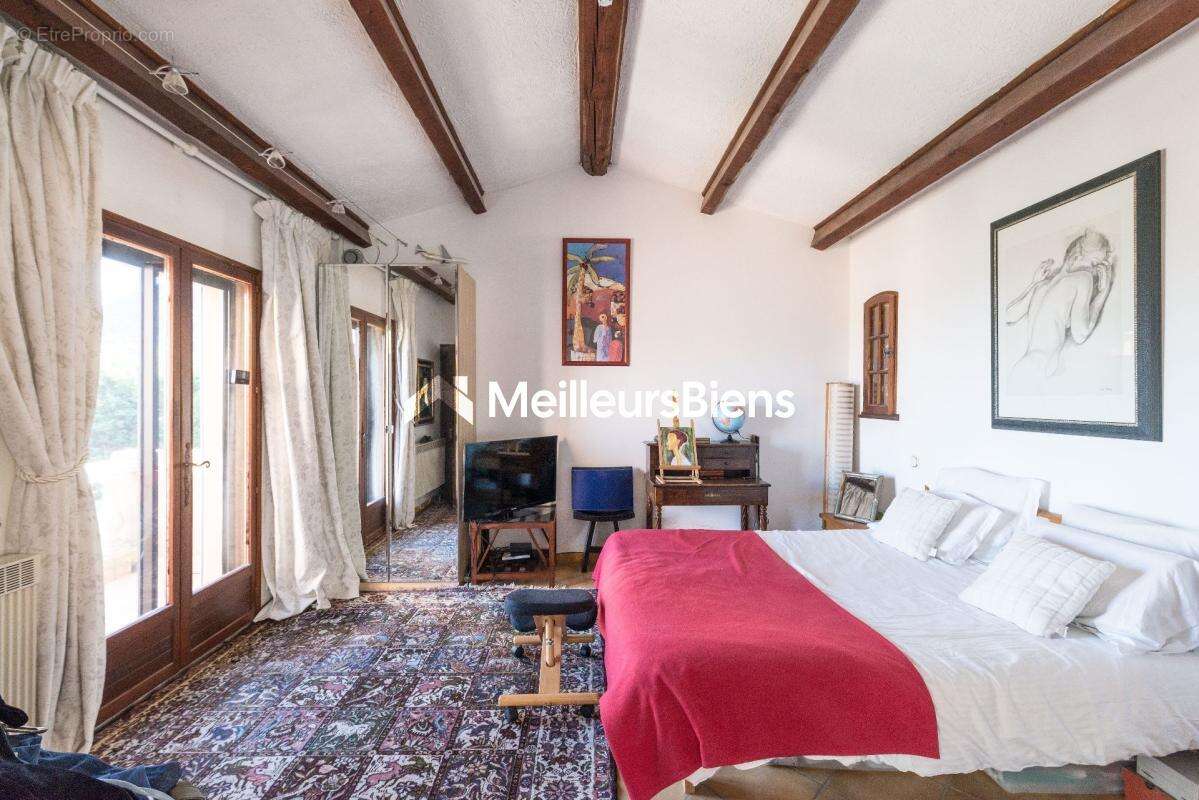 Maison à LES ADRETS-DE-L'ESTEREL