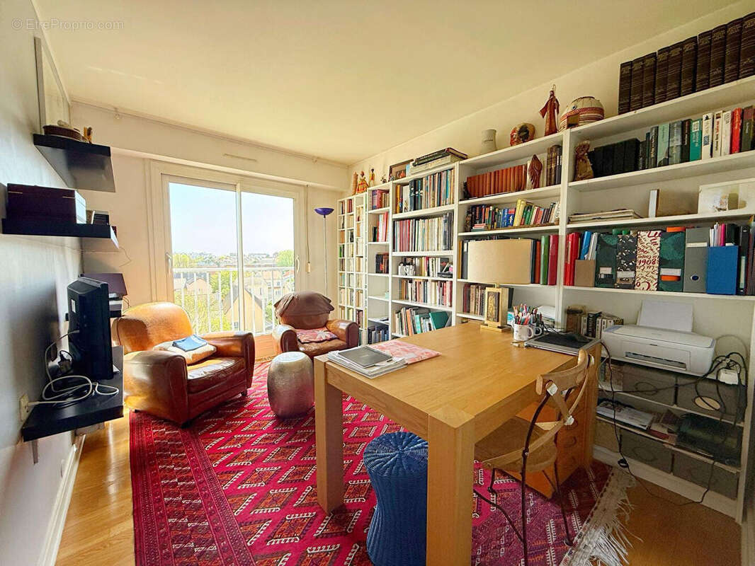 Appartement à NANTERRE