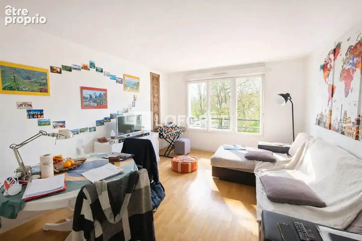 Dernier étage, vue arborée et box - photo 2