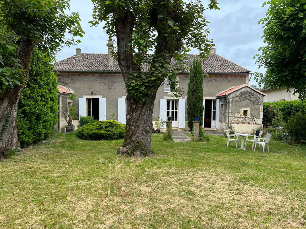 Maison à SAINTE-FOY-LA-GRANDE