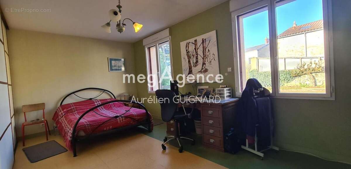 Maison à NUEIL-LES-AUBIERS