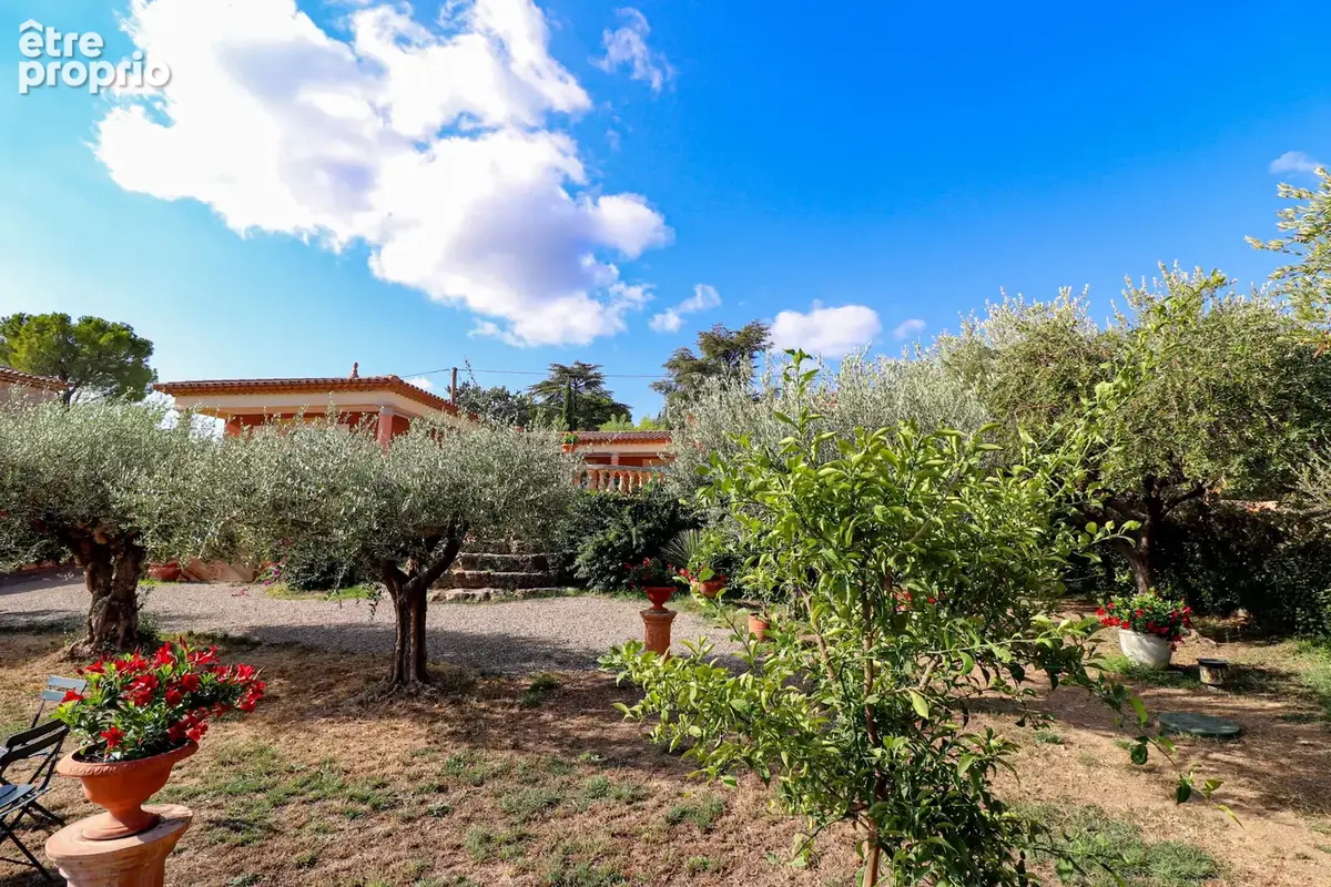 Exclusivite villa traditionnelle tout de plain pied 142m2 avec piscine et vue panoramique - photo 14