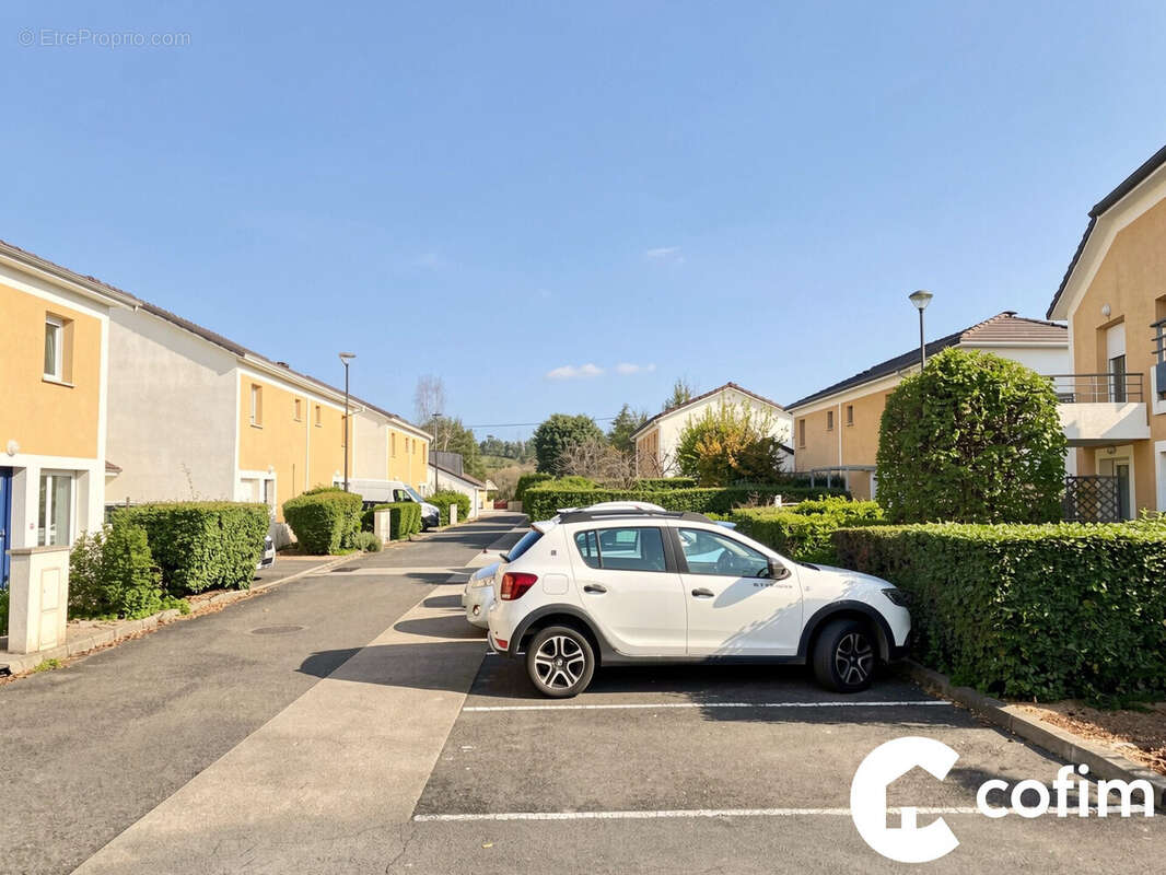 Appartement 38 m² à Nay  - photo 8