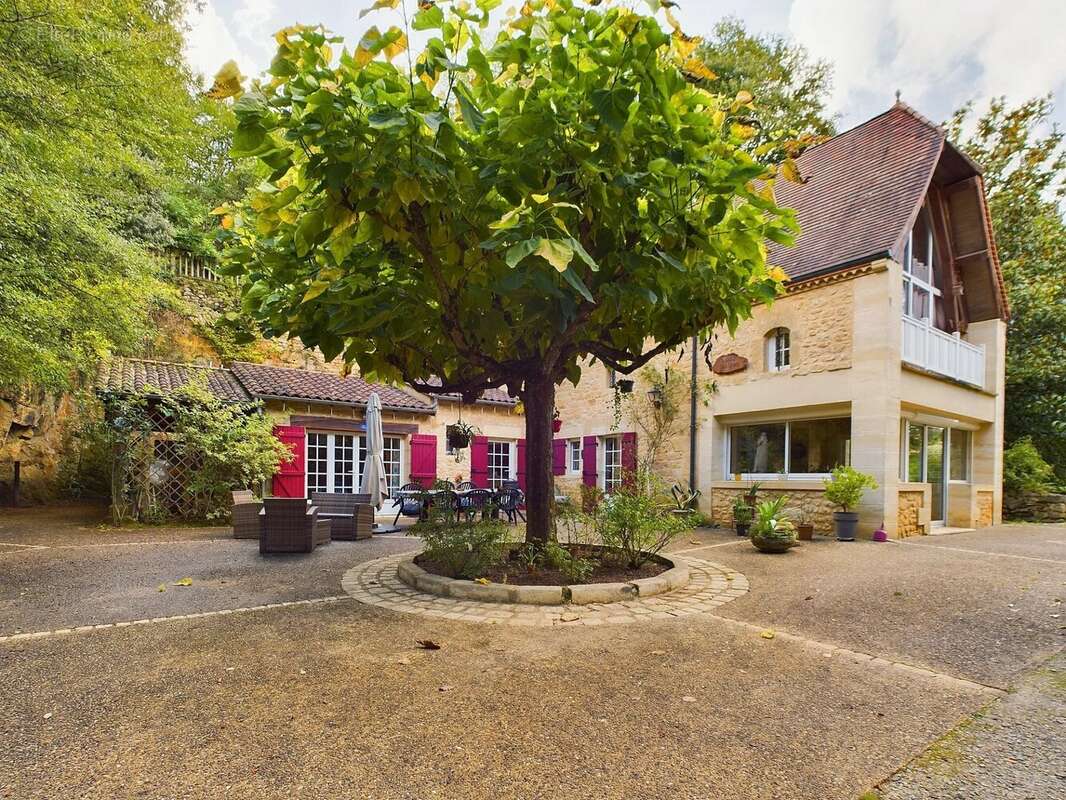 Maison à SARLAT-LA-CANEDA