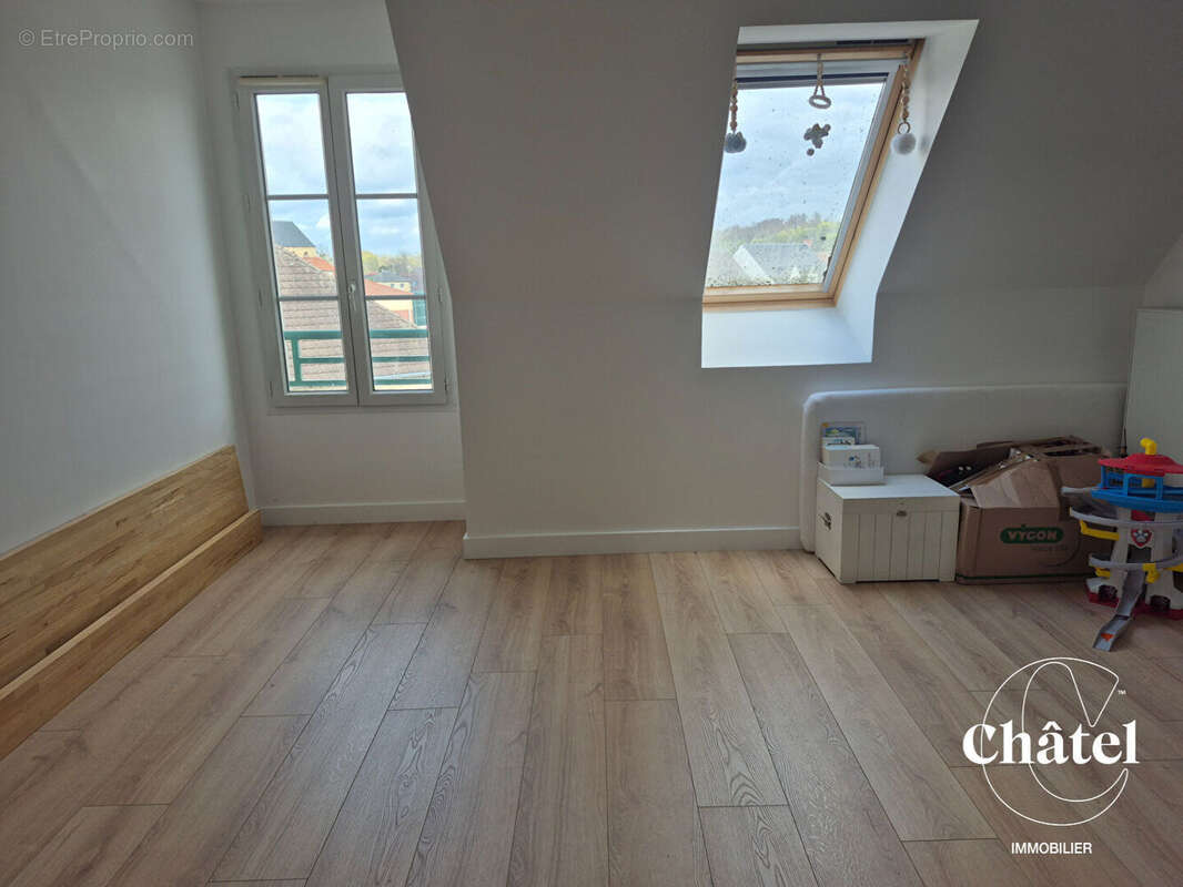 Appartement  hypercentre - 3 ch . 94 m2 . cave . parking en sous sol - photo 8
