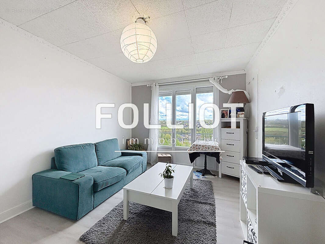 Appartement à PONT-HEBERT