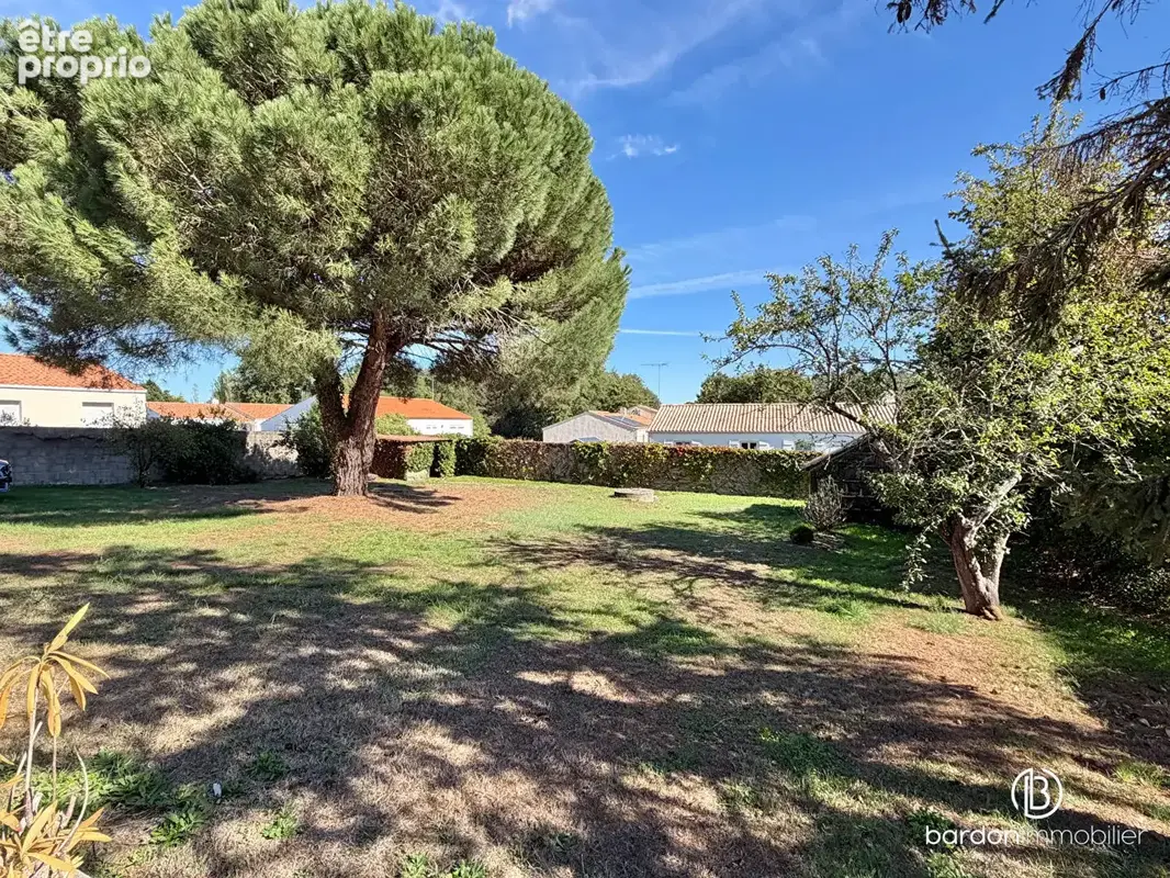 Maison 6 pièces - 140 m² - Centre ville de La Garnache - photo 11