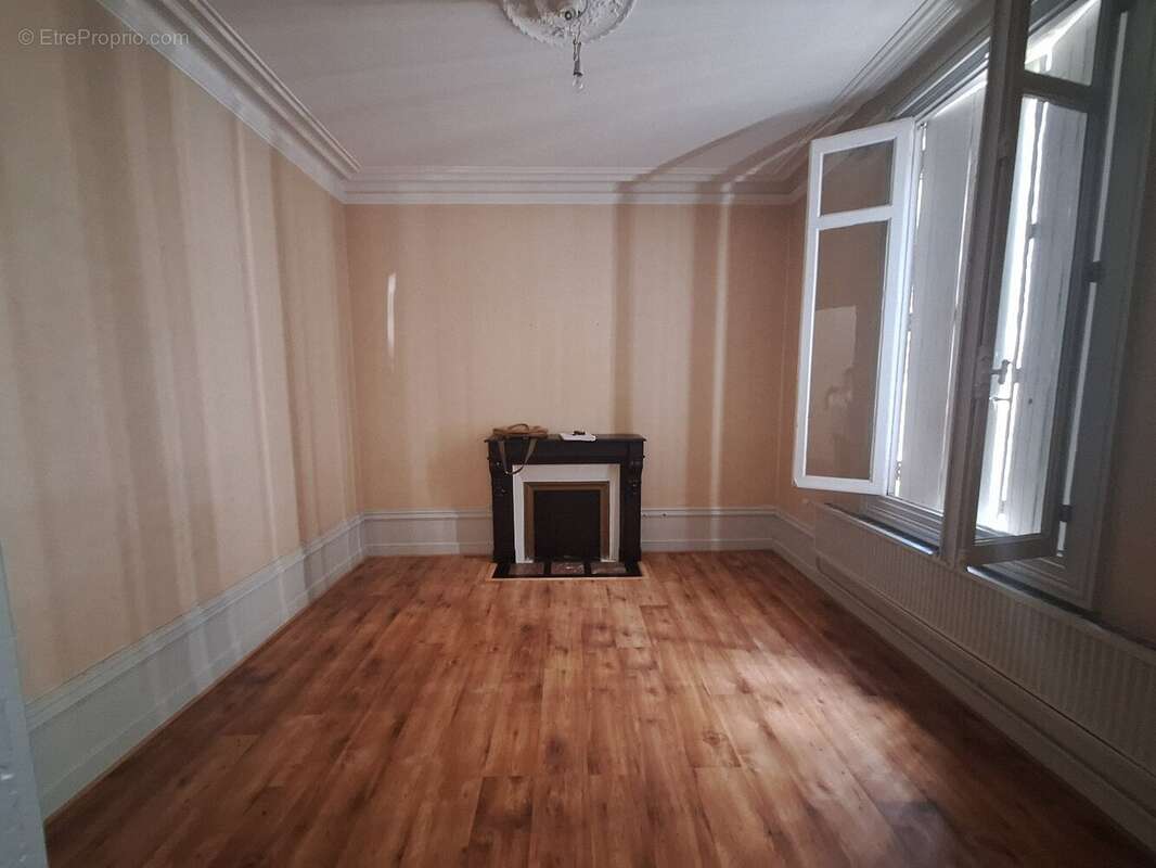 Maison 124 m² à Cognac  - photo 3